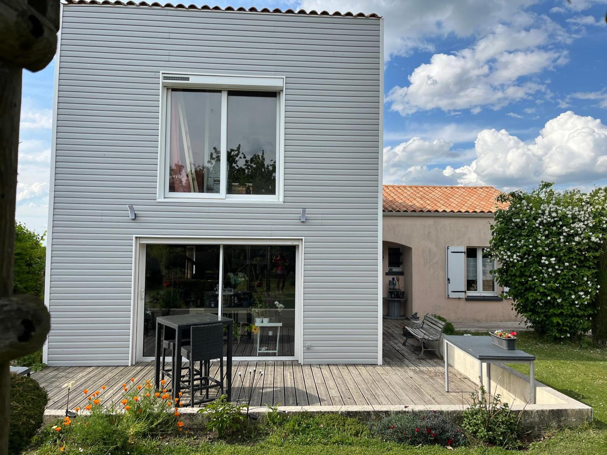 Au Calme Dans Le Marais Avec Piscine Hotel Yves Екстериор снимка